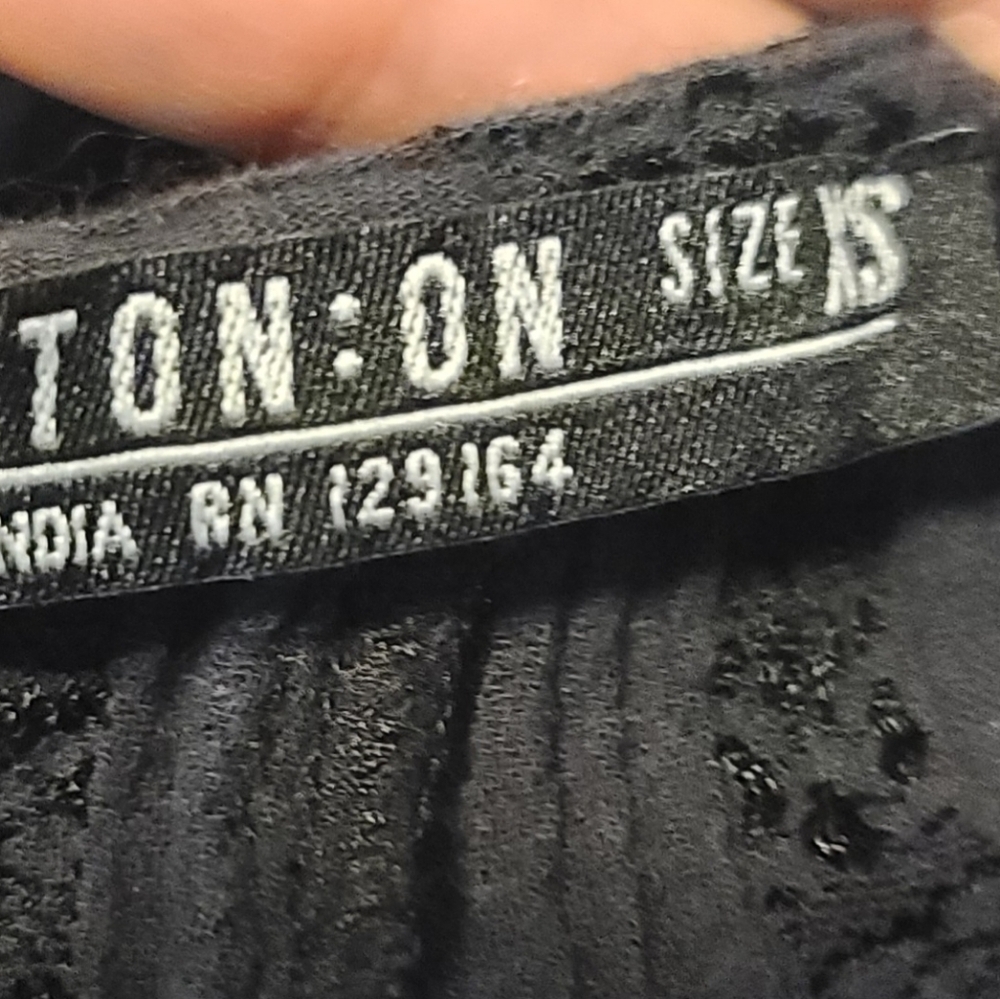 Cotton On Black Eyelet Romper XS - Picture 5 of 5